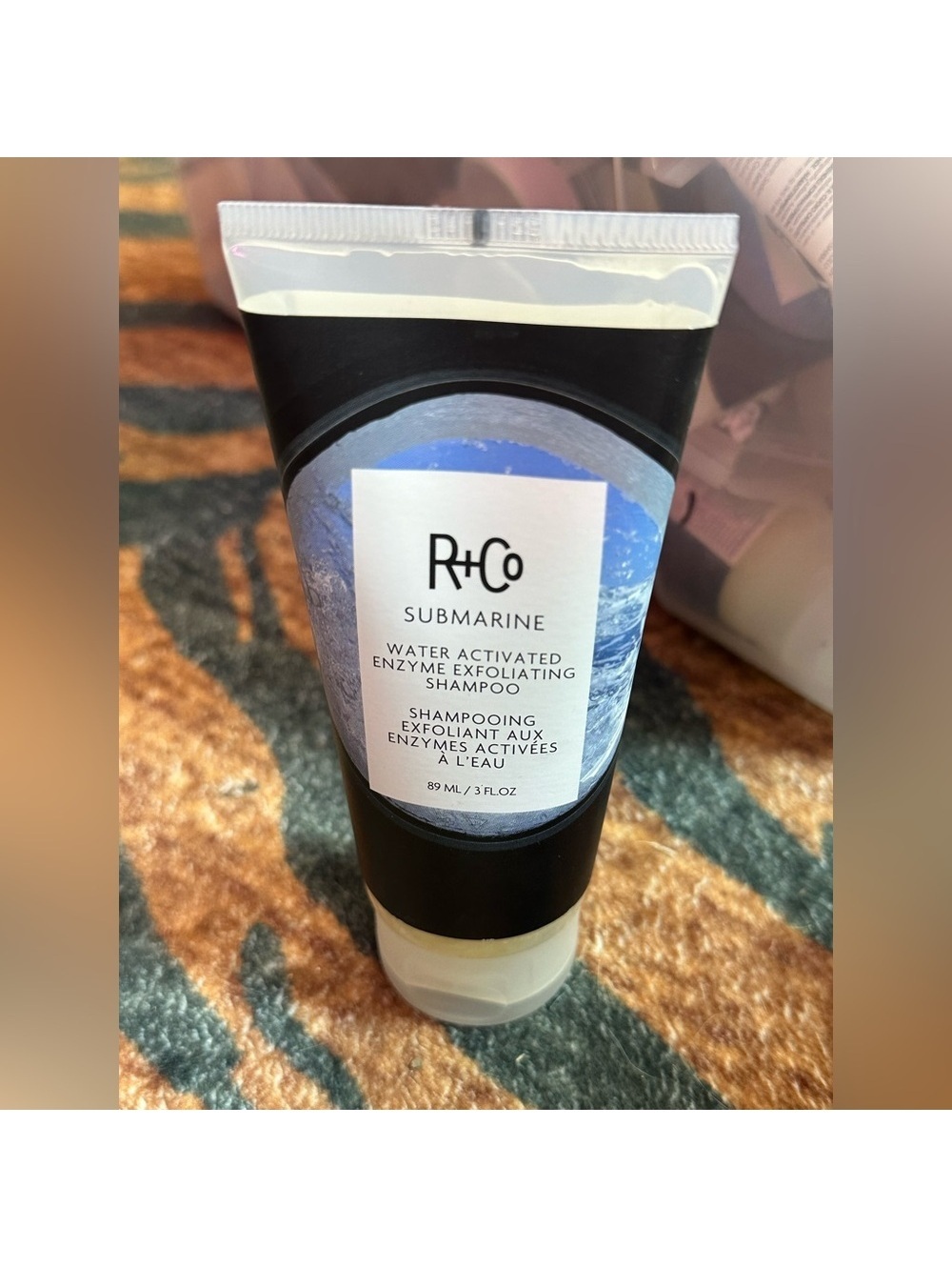 R+Co Submarine Exfoliating Shampoo - Black, White, Blue